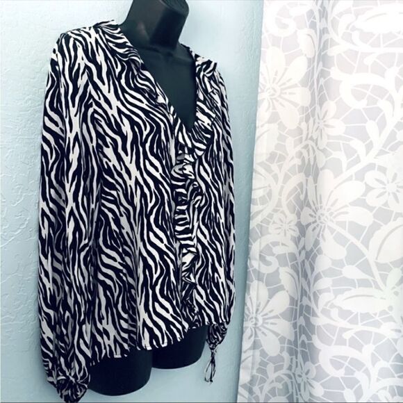 Zara Black & White Ruffled Zebra Print Blouse Size Small - Picture 5 of 13
